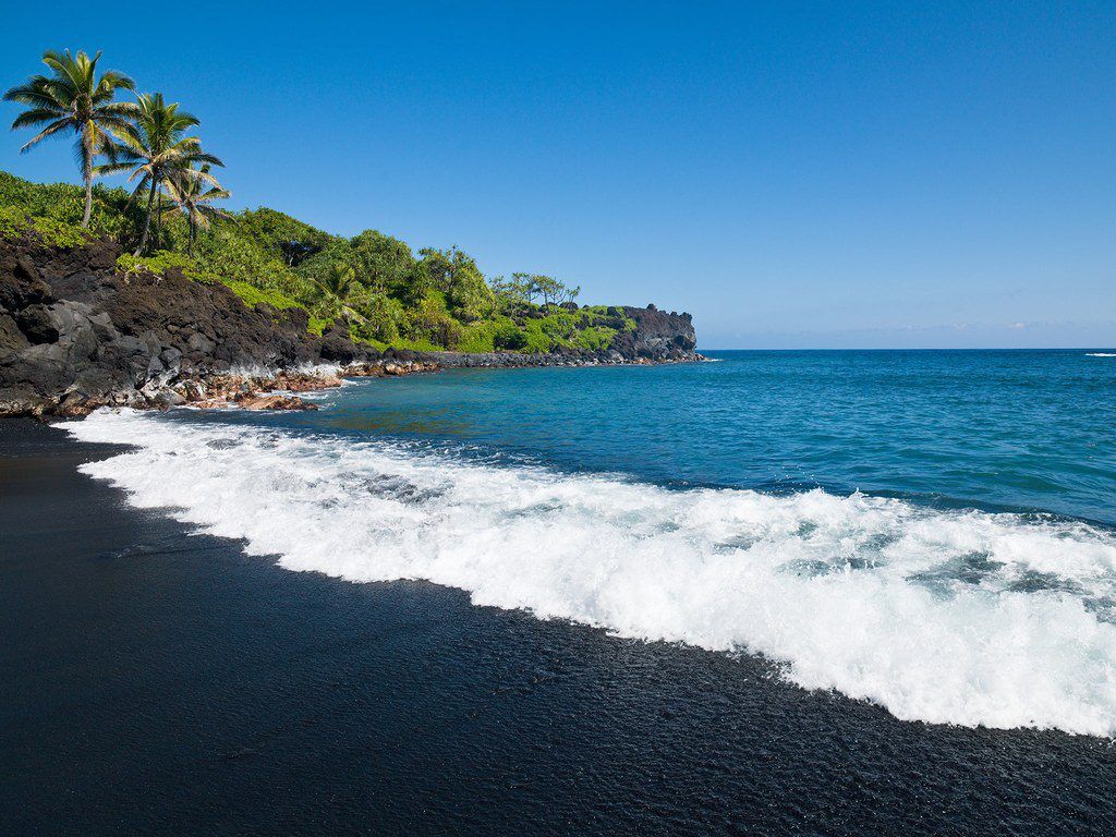 Read more about the article Honokalani Beach, Hawaii